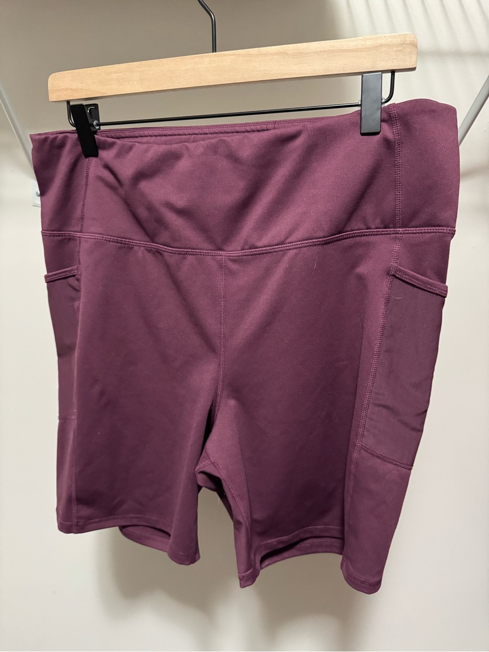 GAIAM Plum High-Rise Bike Shorts with Side Pockets
